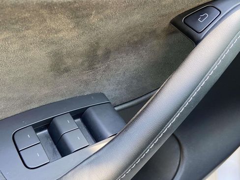 Used 2022 Tesla Model Y Performance AWD/4WD image 11