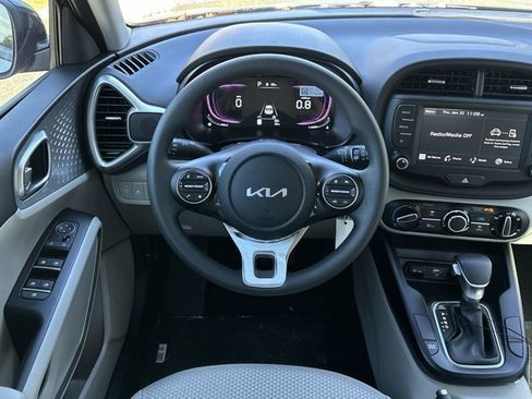 New 2025 Kia Soul LX image 11