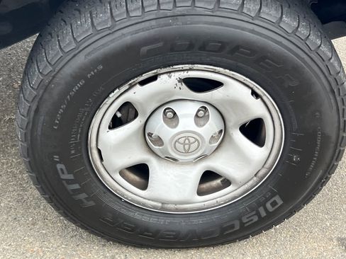 Used 2013 Toyota Tacoma PreRunner w/ Convenience Pkg image 12