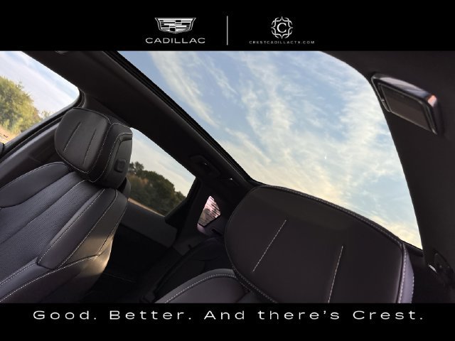 Used 2025 Cadillac Optiq Sport 2 w/ LPO, Floor Liner Package AWD/4WD image 21