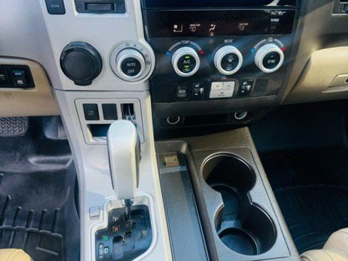 Used 2008 Toyota Sequoia Limited image 18