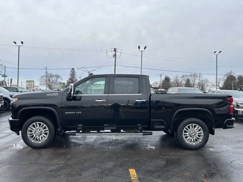 Used 2022 Chevrolet Silverado 3500 High Country w/ Technology Package image 4