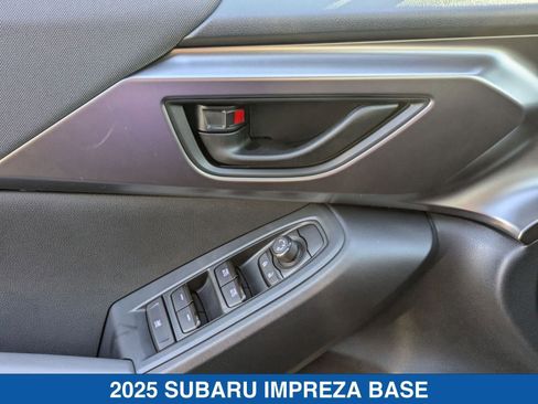 Certified 2025 Subaru Impreza 2.0i image 19