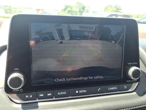 Used 2023 Nissan Rogue SV w/ SV Premium B Package AWD/4WD image 10