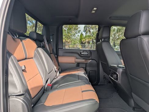 Used 2023 Chevrolet Silverado 2500 High Country w/ Z71 Off-Road Package image 23