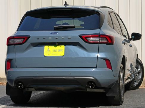 Used 2023 Ford Escape ST-Line w/ Tech Pack #1 FWD image 4