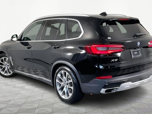Certified 2022 BMW X5 xDrive45e image 5