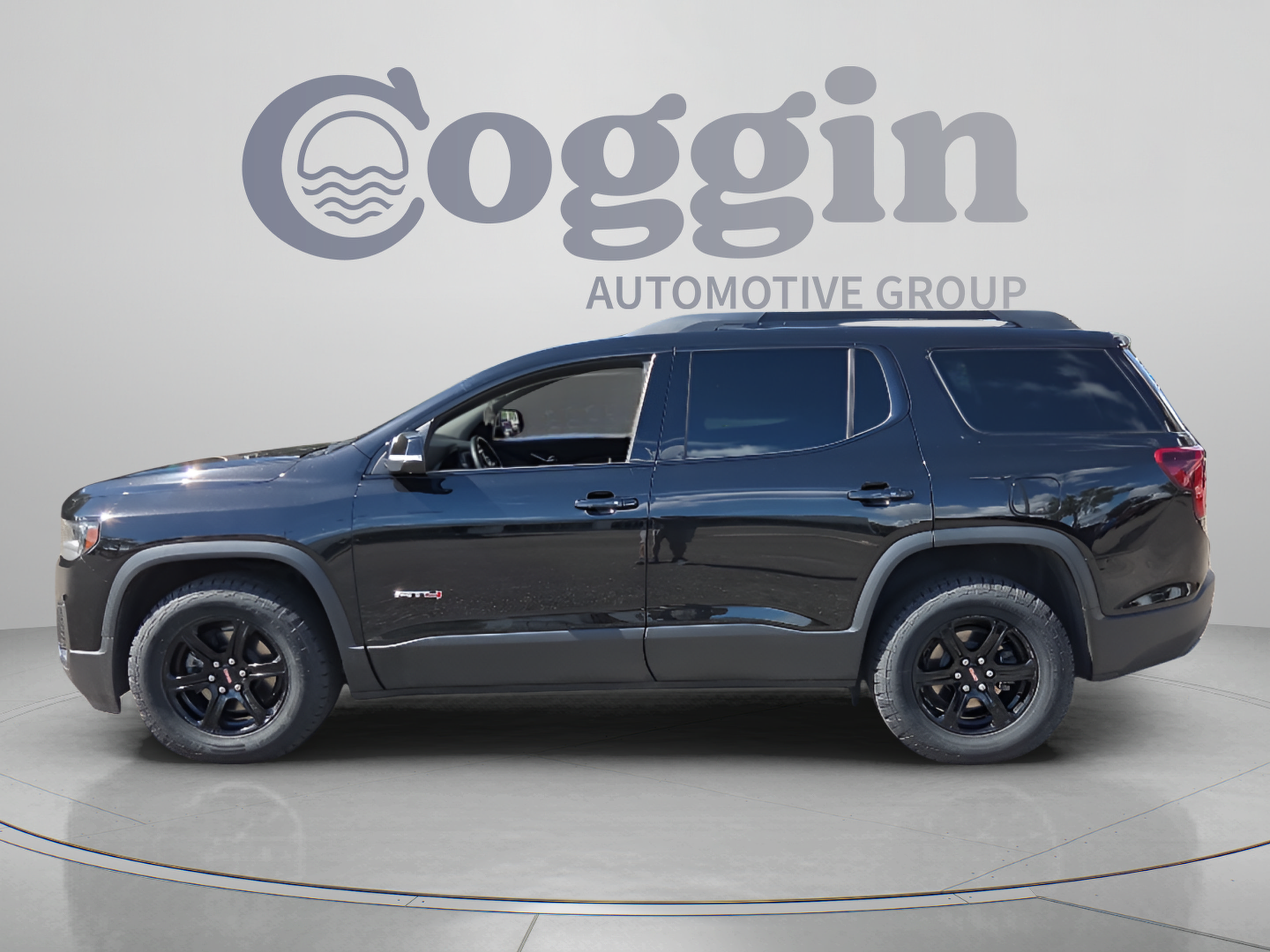 Certified 2023 GMC Acadia AT4 w/ Technology Package AWD/4WD image 2