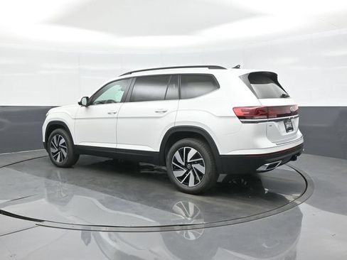 New 2026 Volkswagen Atlas SE FWD image 5