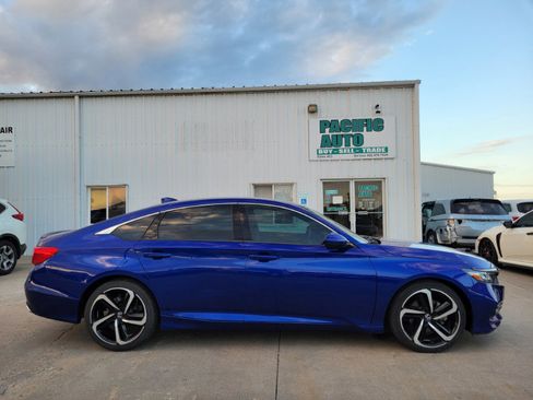 Used 2020 Honda Accord Sport image 9