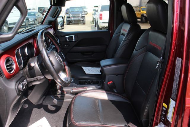 Used 2021 Jeep Gladiator Rubicon AWD/4WD image 12