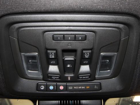 Used 2023 Chevrolet Silverado 1500 ZR2 w/ Technology Package image 20