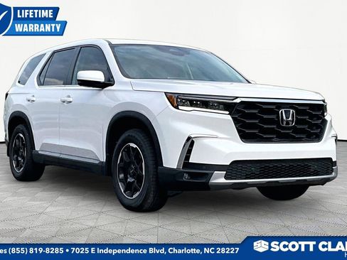 Used 2025 Honda Pilot EX-L image 1