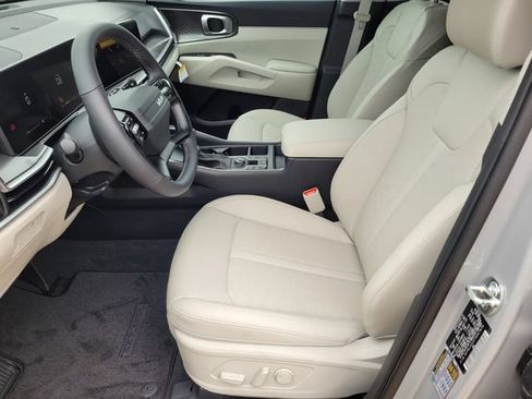 New 2026 Kia Sorento S FWD image 8