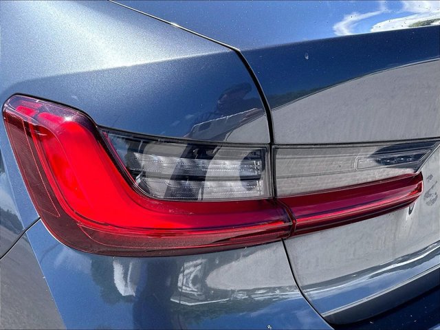 Used 2020 BMW 330i Sedan w/ Convenience Package RWD image 23