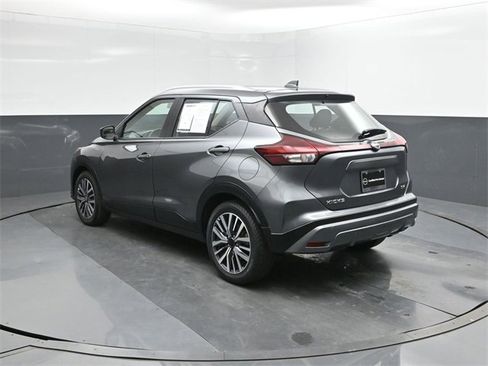 Certified 2024 Nissan Kicks SV image 5
