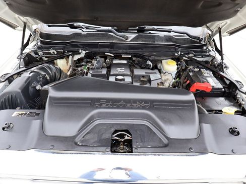 Used 2020 RAM 2500 Limited image 12