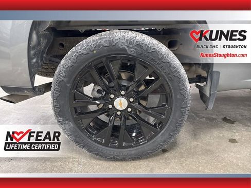 Used 2025 Chevrolet Silverado 1500 LT image 14