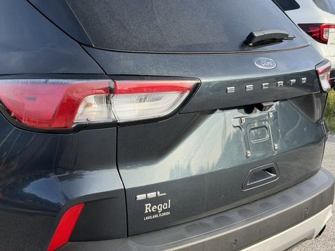 Used 2022 Ford Escape SEL FWD image 11