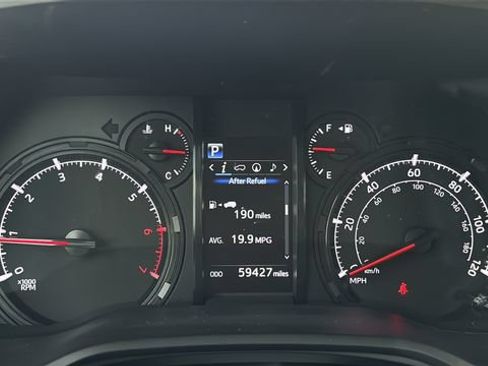Used 2021 Toyota 4Runner SR5 Premium w/ Moonroof Package AWD/4WD image 13