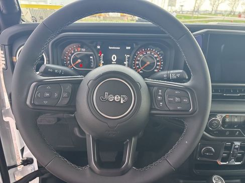 New 2026 Jeep Gladiator Sport image 16