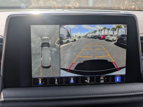 Used 2023 Chevrolet Tahoe Z71 w/ Luxury Package image 23