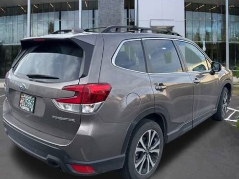 Certified 2023 Subaru Forester Limited image 35