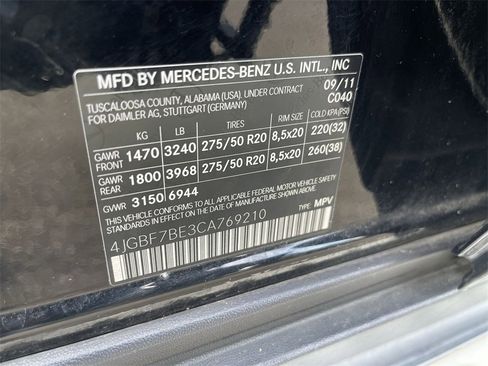 Used 2012 Mercedes-Benz GL 450 4MATIC image 35