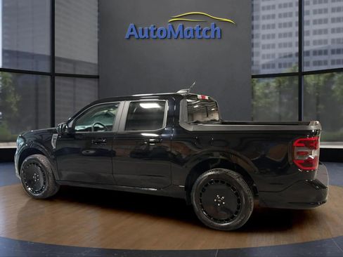 Used 2025 Ford Maverick Lobo image 8