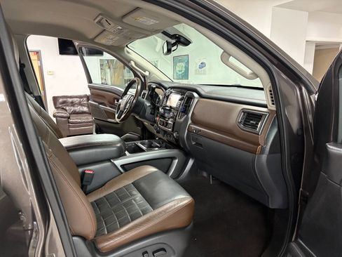 Used 2016 Nissan Titan Platinum Reserve image 19