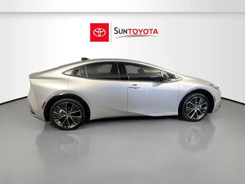 Used 2024 Toyota Prius Limited FWD image 2