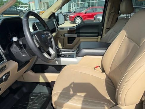 Used 2017 Ford F150 Lariat w/ Equipment Group 502A Luxury RWD image 9