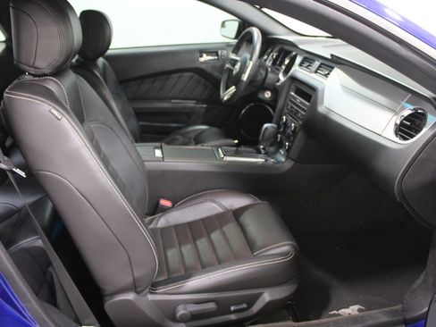 Used 2014 Ford Mustang Premium w/ Equipment Group 202A image 21
