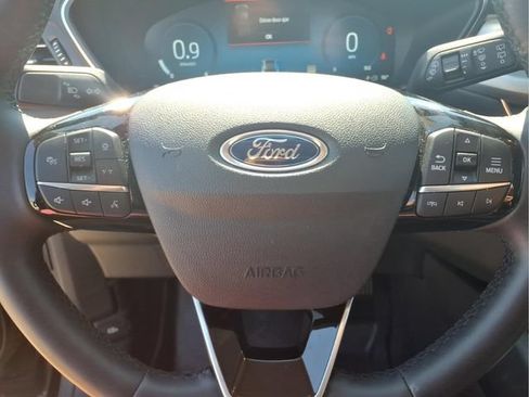 Used 2023 Ford Escape Platinum AWD/4WD image 15