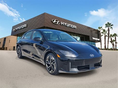 New 2023 Hyundai Ioniq 6 SEL image 4