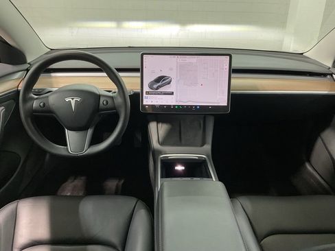 Used 2023 Tesla Model 3 Standard Range image 6