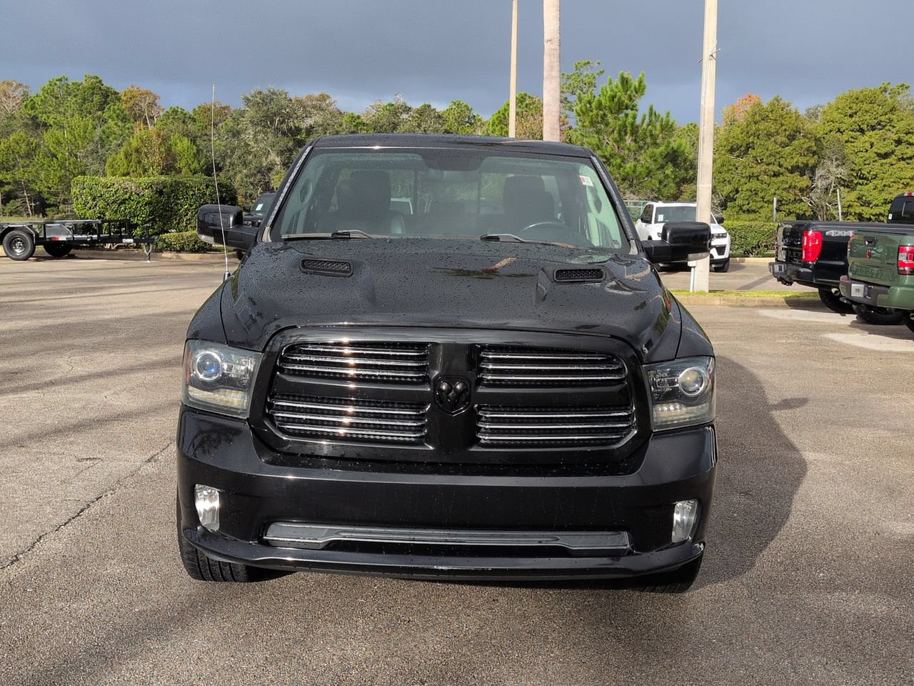 Used 2017 RAM 1500 Sport w/ Black Ram 1500 Sport Group RWD image 9