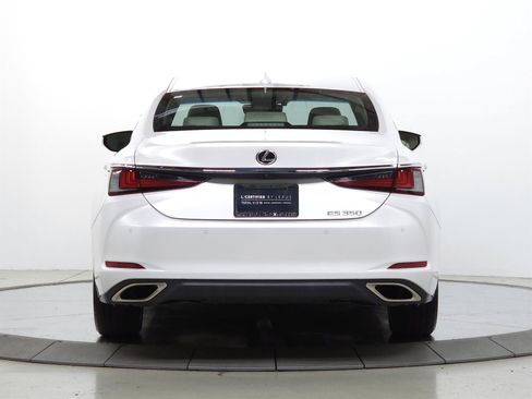 Used 2024 Lexus ES 350 w/ Premium Package FWD image 6