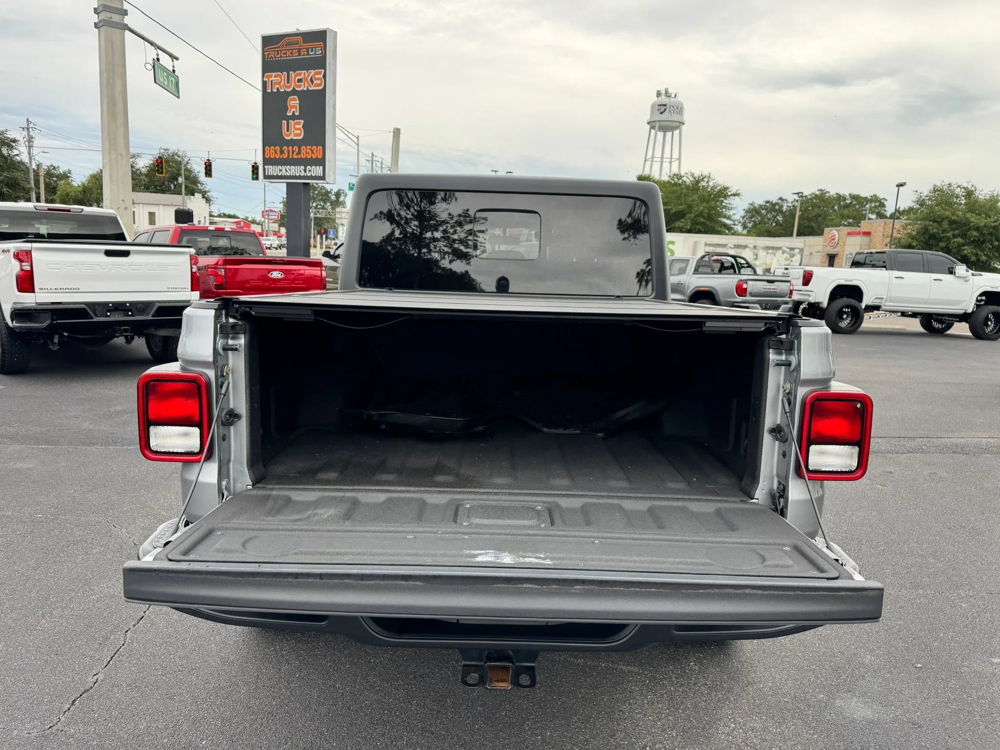 Used 2021 Jeep Gladiator Sport AWD/4WD image 12