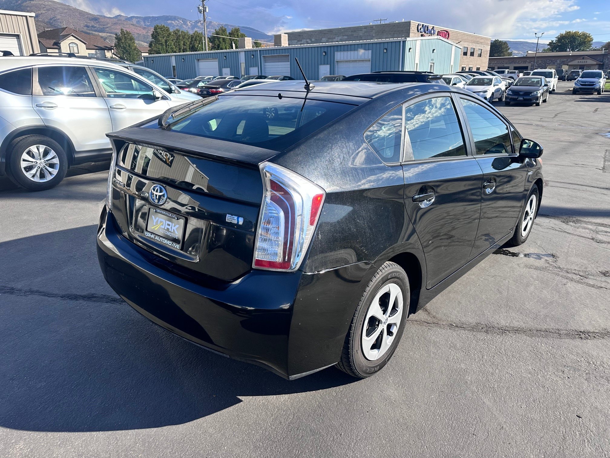 Used 2014 Toyota Prius Two FWD image 3