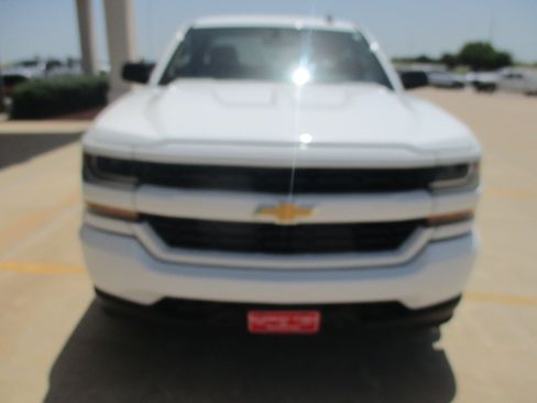 Used 2018 Chevrolet Silverado 1500 Custom w/ Texas Edition AWD/4WD image 12