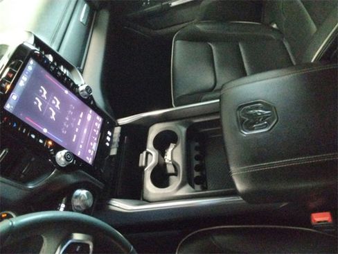 Used 2025 RAM 1500 Laramie image 24
