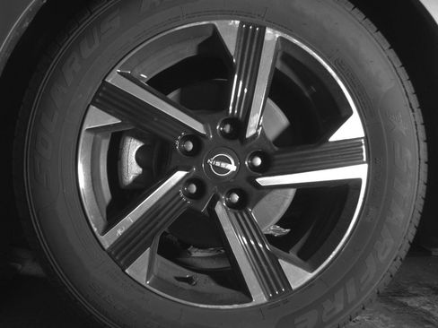 Used 2025 Nissan Sentra SV FWD image 12