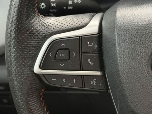 Used 2024 Toyota Sienna XSE FWD image 14