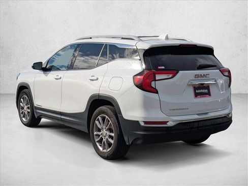 Used 2023 GMC Terrain SLT image 8