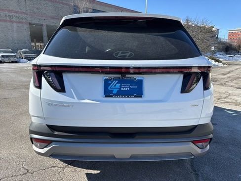 Certified 2025 Hyundai Tucson SEL image 11