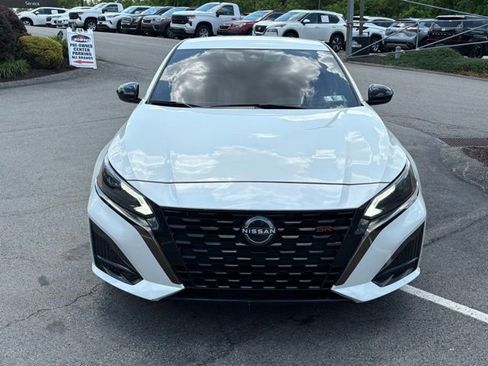 Certified 2023 Nissan Altima 2.5 SR AWD/4WD image 8