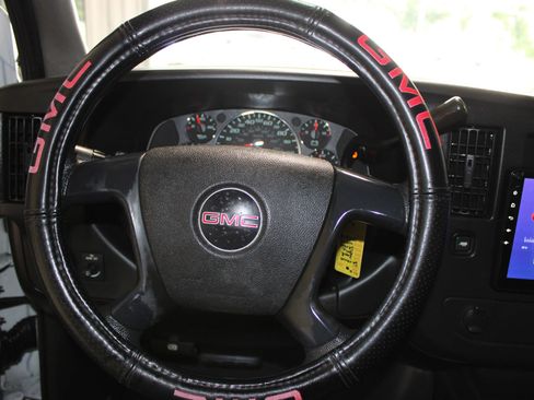 Used 2008 GMC Savana 2500 Extended RWD image 13