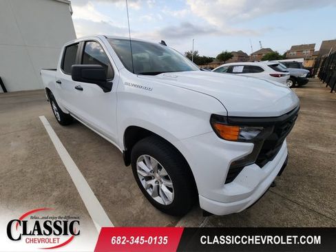 Used 2024 Chevrolet Silverado 1500 Custom RWD image 1
