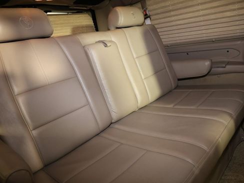 Used 2016 GMC Savana 2500 RWD image 13